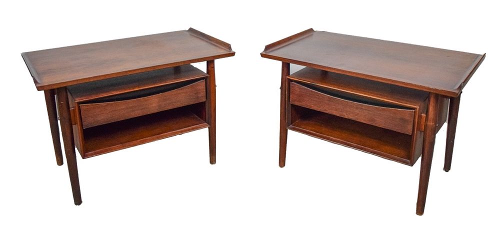 Appraisal: Pair of Arne Vodder for Mobler Nightstands Pair of Danish