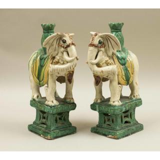 Appraisal: Pair of Qing Dynasty Elephant Ornaments Pair of Qing Dynasty