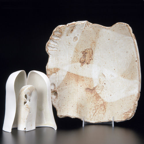 Appraisal: RUTH DUCKWORTH Two ceramic items a three-piece pod-shaped porcelain sculpture