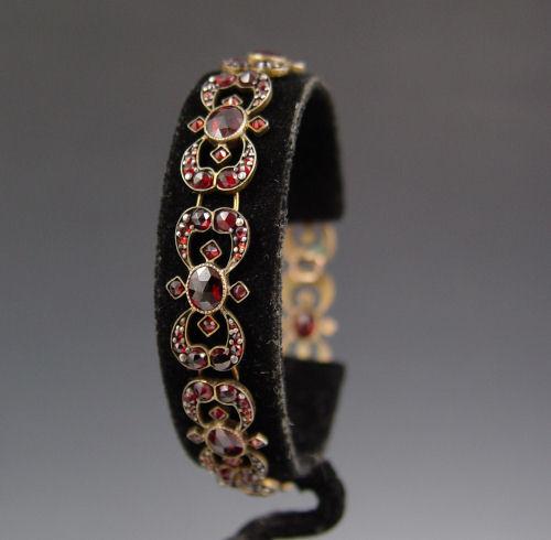 Appraisal: VICTORIAN GOLD FILLED GARNET BRACELET Gold filled Victorian bracelet with