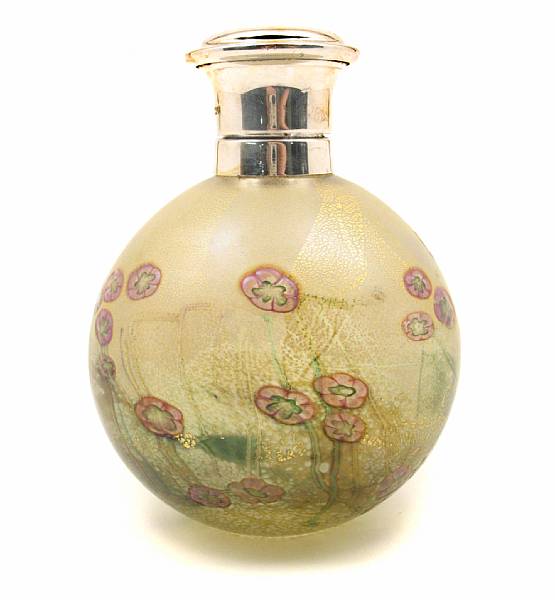 Appraisal: An English contemporary glass scent bottle with sterling top from