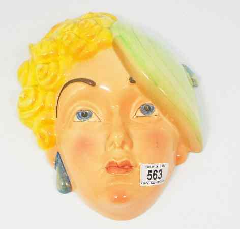 Appraisal: A Beswick Wall Pocket - Girl with Green Berey