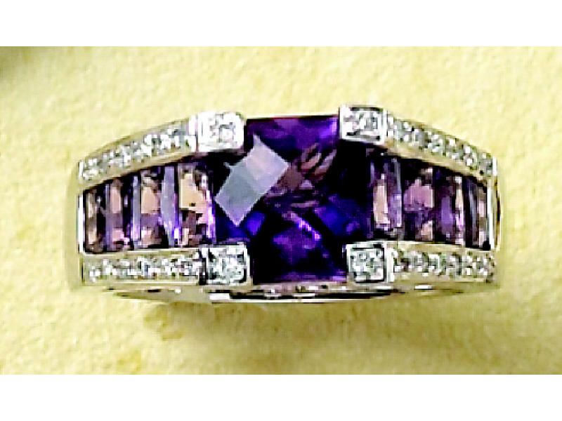 Appraisal: AMETHYST AND DIAMOND RING k white gold ring set with