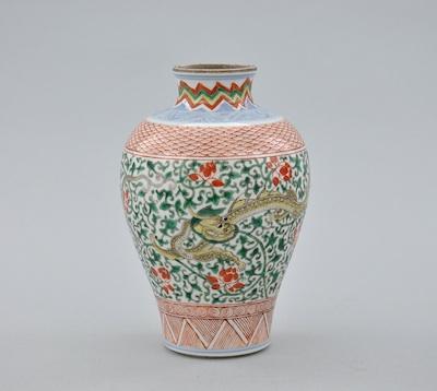 Appraisal: A Chinese Porcelain Vase Of baluster form hand decorated with