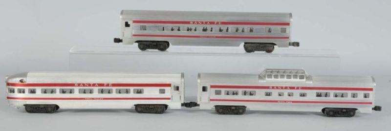 Appraisal: Lot of Lionel Super Chief Passenger Cars Description Post-war O-gauge