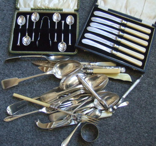 Appraisal: A quantity of plated flatware including a set of six