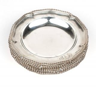 Appraisal: A set of Georgian sterling silver plates London each with