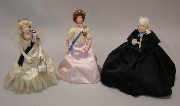 Appraisal: Lot of Historical Figure dolls Dolls have bone china heads