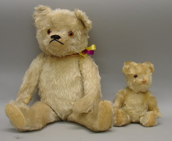 Appraisal: Pair of white mohair bears with embroidered noses mouths Has