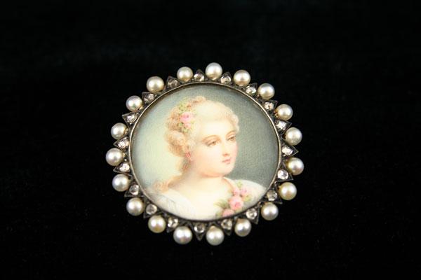 Appraisal: A Portrait miniature Pearl and Diamond Pendant Brooch the circular