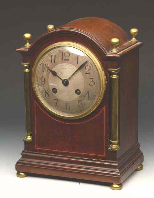 Appraisal: A LATE TH EARLY TH CENTURY MAHOGANY MANTEL CLOCK with