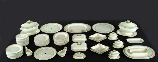 Appraisal: FABULOUS LARGE DINNER SERVICE OF EARLY CREAMWARE BY WEDGWOOD th