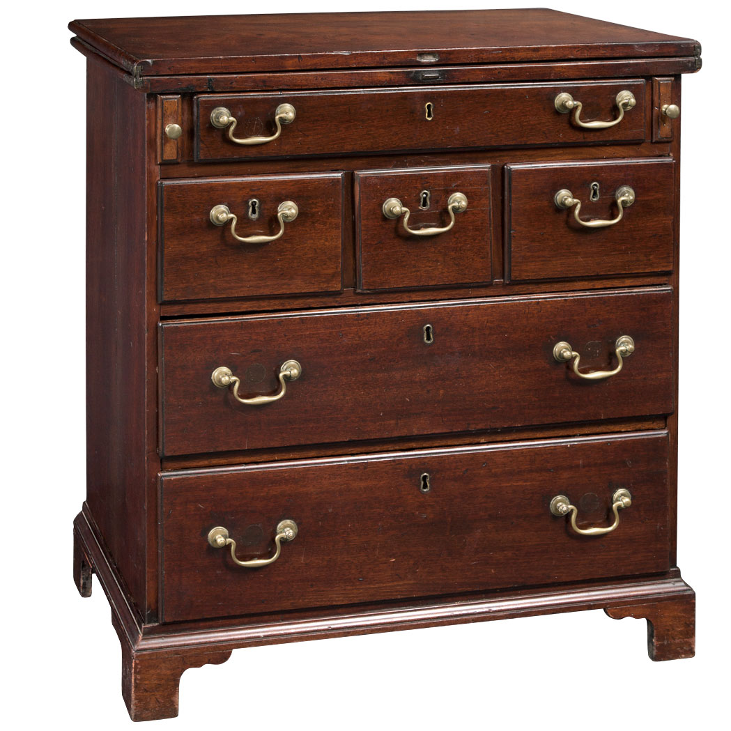 Appraisal: George II Mahogany Bachelor's Chest of Drawers Second quarter of