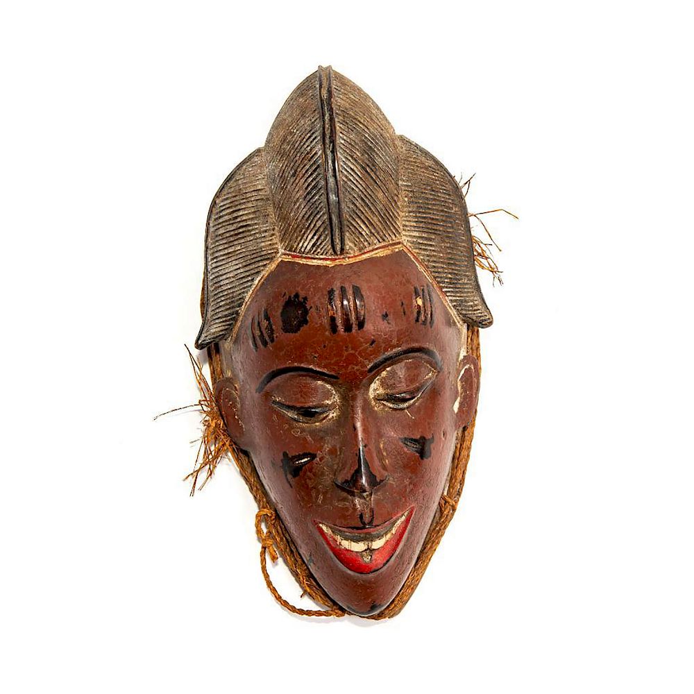 Appraisal: VINTAGE AFRICAN TRIBAL CHIKUNGA MASK Hand carved traditional Chokwe sacred