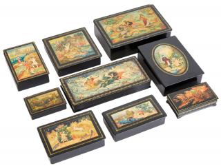 Appraisal: A GROUP OF EIGHT RUSSIAN LACQUER BOXES FEATURING THE SCENES