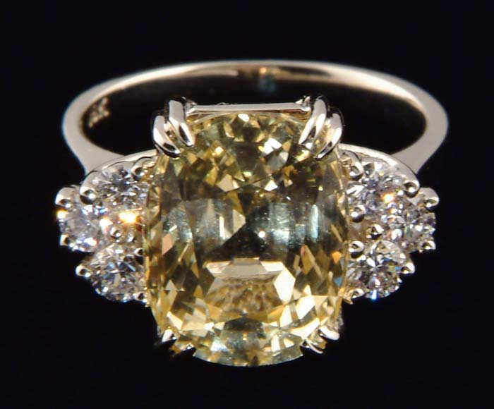 Appraisal: DIAMOND YELLOW SAPPHIRE AND K WHITE GOLD LADIES RING The