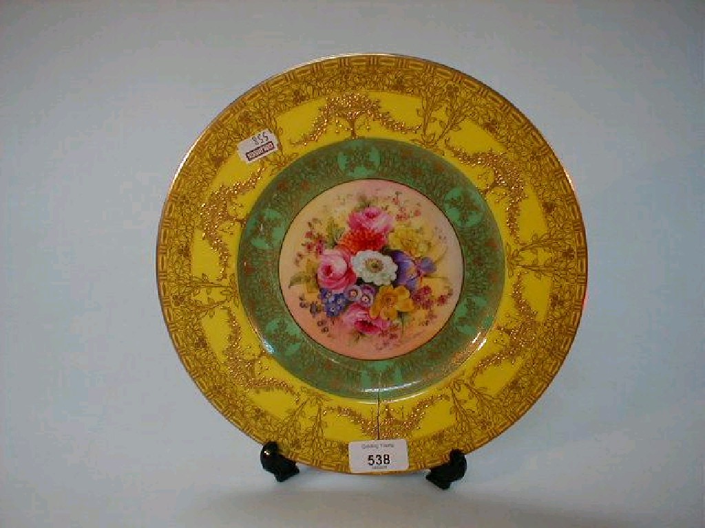 Appraisal: A Worcester cabinet plate floral reserve by E Phillips cracked