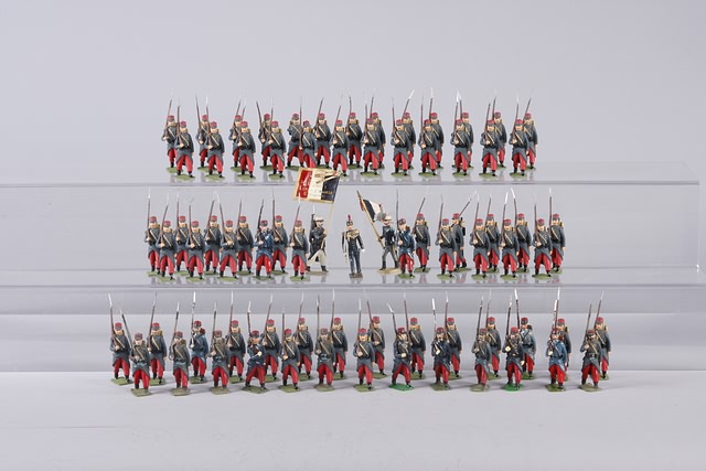 Appraisal: Lot of repainted Britains figures representing French line infantry marching