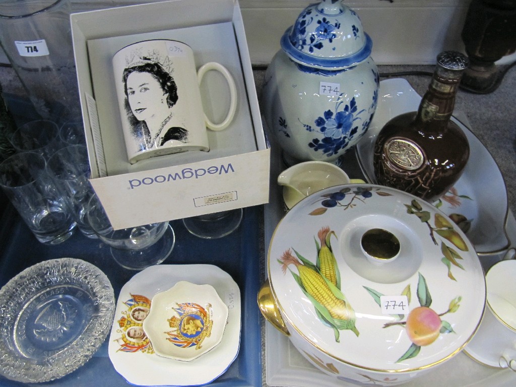 Appraisal: Lot comprising two trays of assorted ceramics and glass -