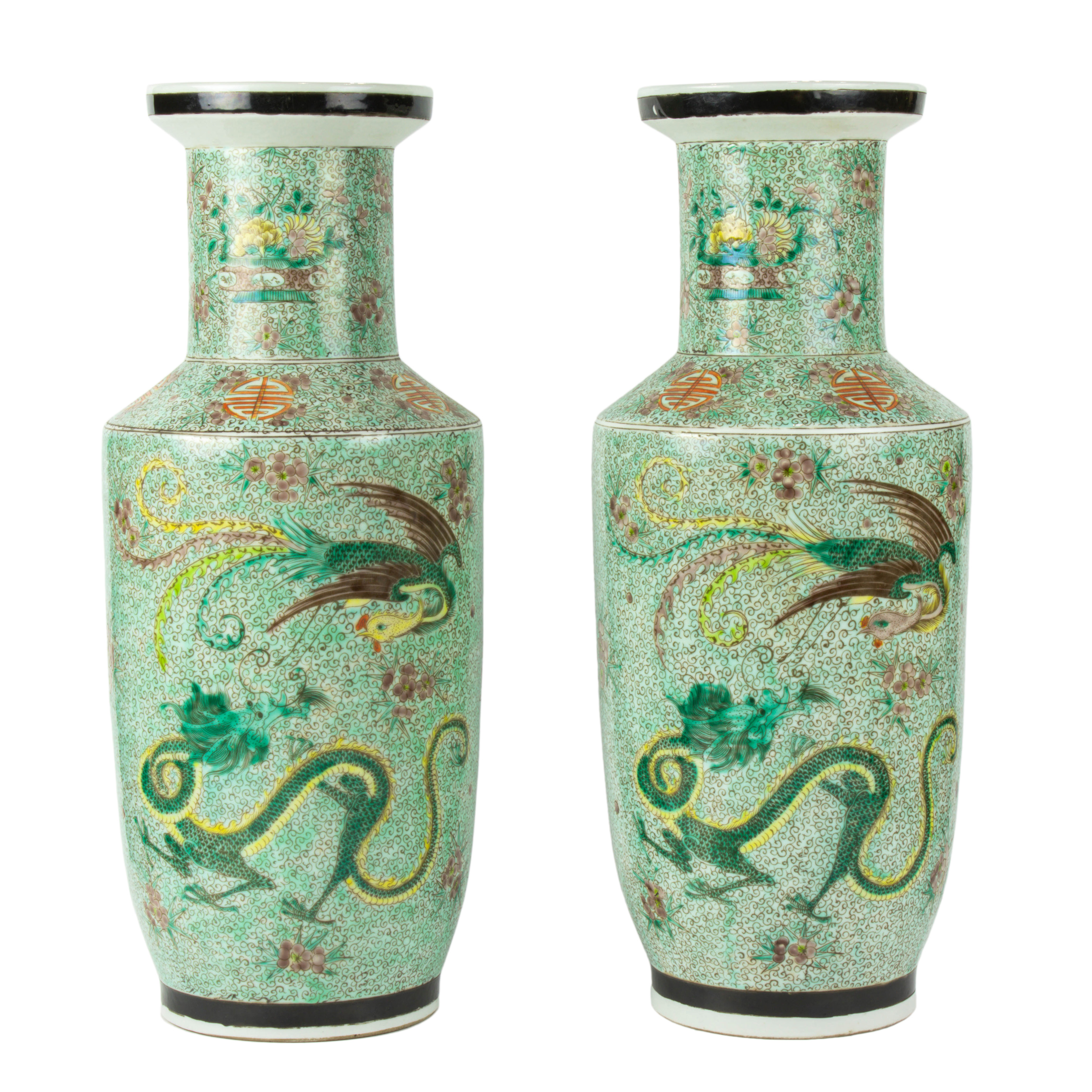 Appraisal: PAIR OF CHINESE FAMILLE VERTE VASES Pair of Chinese famille