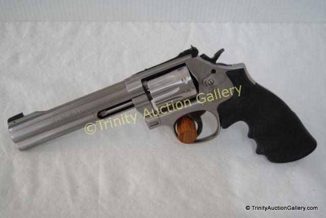 Appraisal: Smith Wesson Model K Frame Revolver Like New In Box