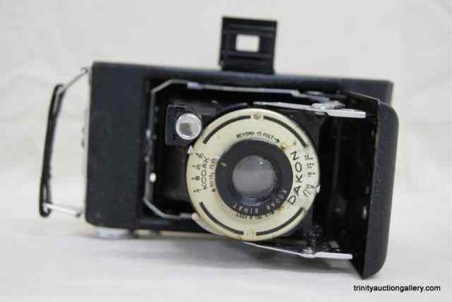 Appraisal: 's Kodak Vigilante Junior Folding CameraThis is for a nice