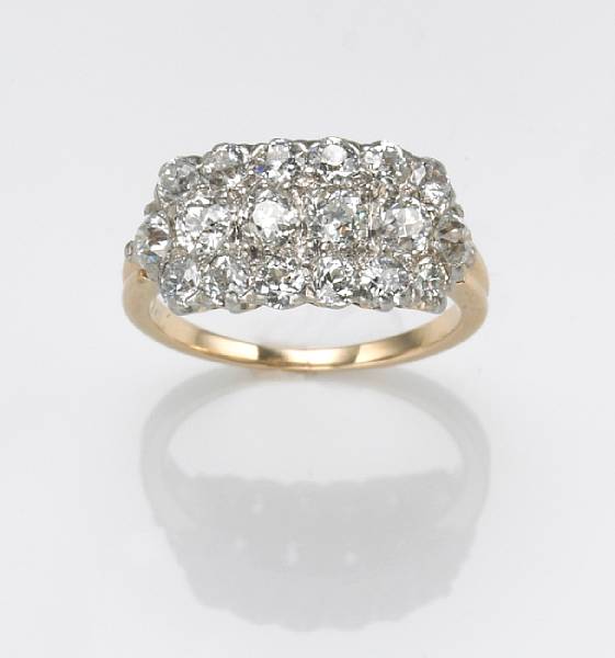 Appraisal: A diamond and k gold ring estimated total diamond weight