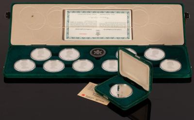 Appraisal: A cased Canadian Olympic Committee silver proof medallion set of