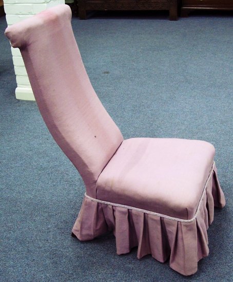 Appraisal: A prie dieu chair