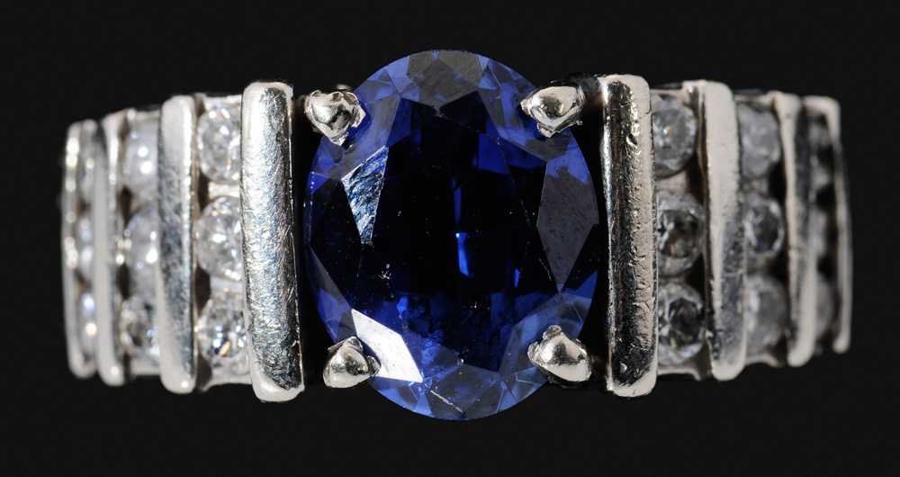 Appraisal: Sapphire Diamond Ring lady's kt white gold ring set with