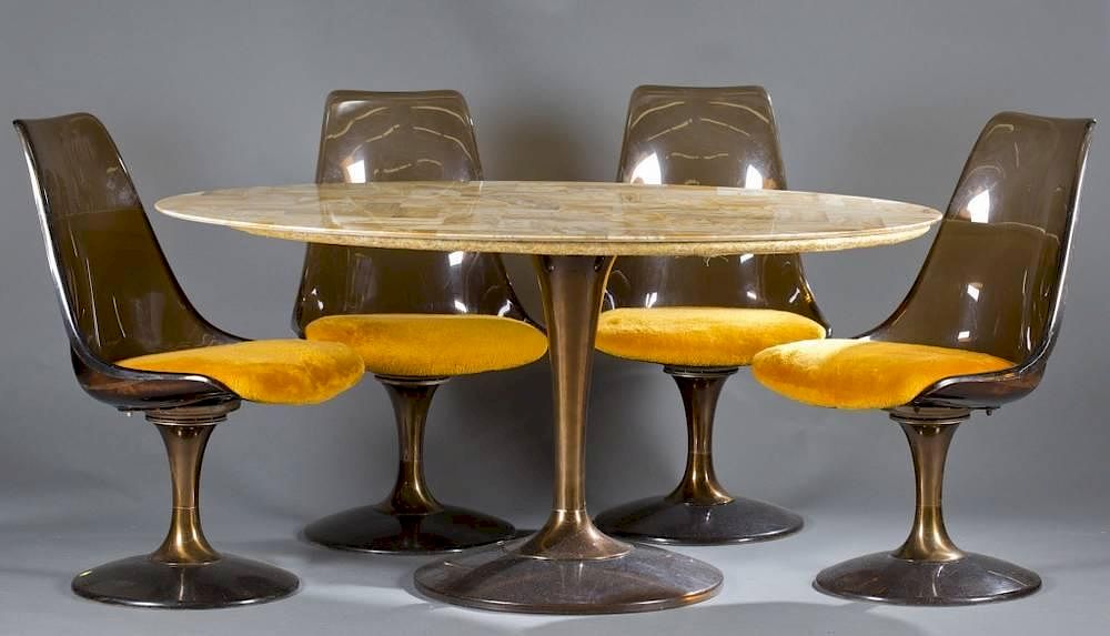 Appraisal: Saarinen Tulip table with chairs Eeoro Saarinen Tulip table and