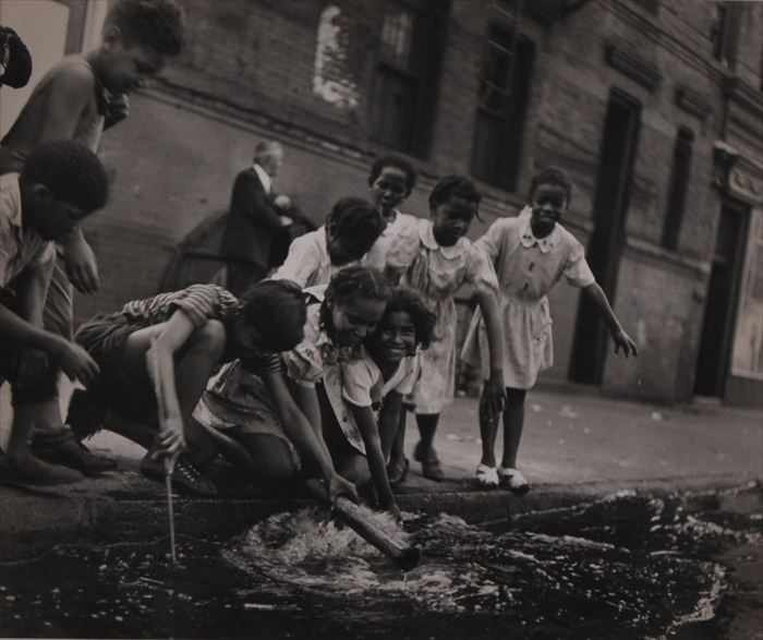 Appraisal: FRED STEIN - UNTITLED NYC STREET SCENE WITH CHILDREN Toned