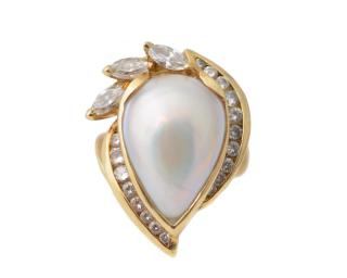 Appraisal: Ladies k Yellow Gold Mabe Pearl Diamond Ring Ladies k