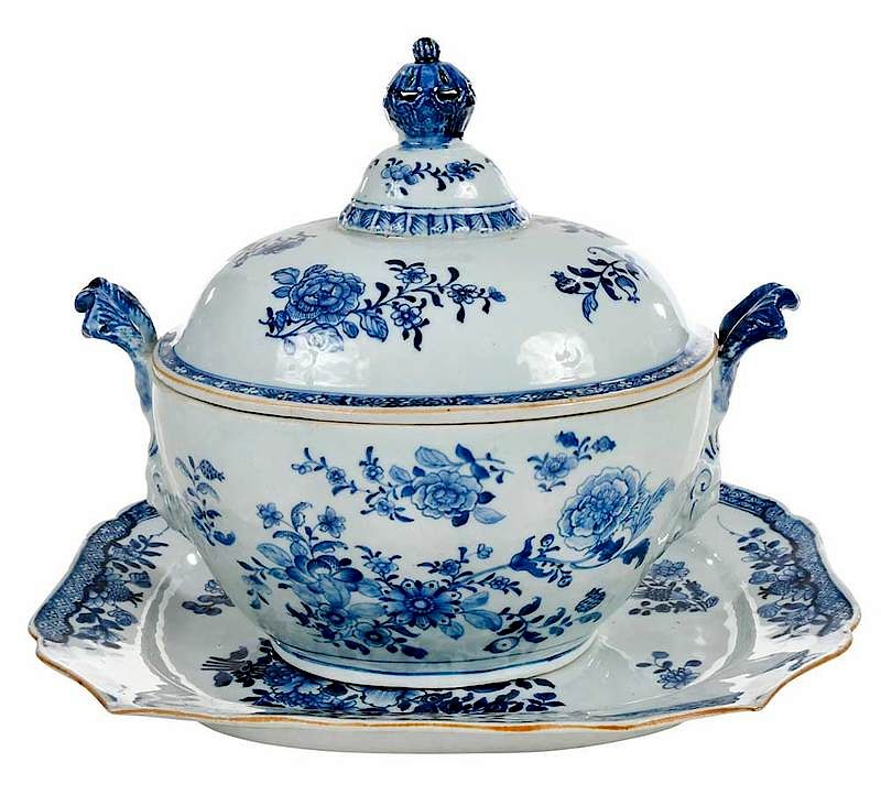 Appraisal: Chinese Export Tureen with Underplate th century Prince of Wales