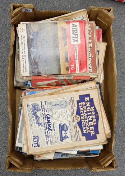 Appraisal: Large quantity of magazines and pamphlets from 's including Airfix