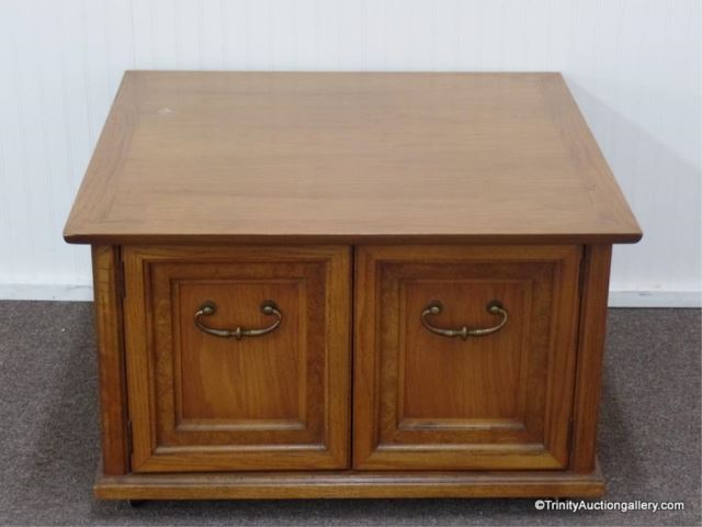 Appraisal: Vintage Oak TV Stand w Cabinet on Casters This is