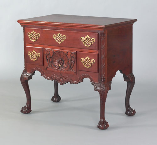 Appraisal: Philadelphia Chippendale carved mahogany lowboy the rectangular top with a