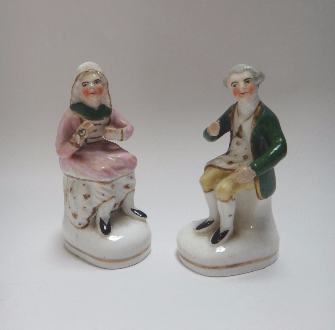 Appraisal: A quantity of miniature porcelain and ceramics including an th