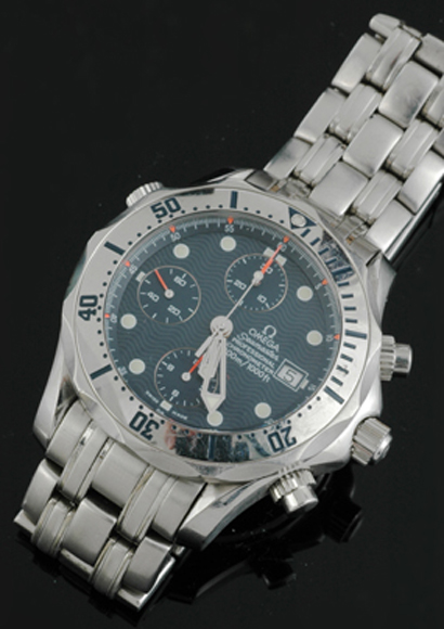 Appraisal: A Gents Omega Seamaster Automatic chronograph circular black dial with