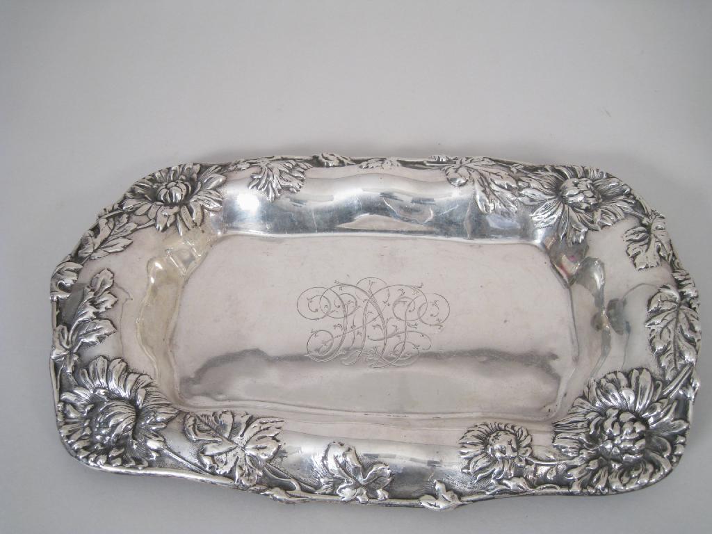 Appraisal: An American sterling silver large oblong Dish embossed chrysanthemum pattern