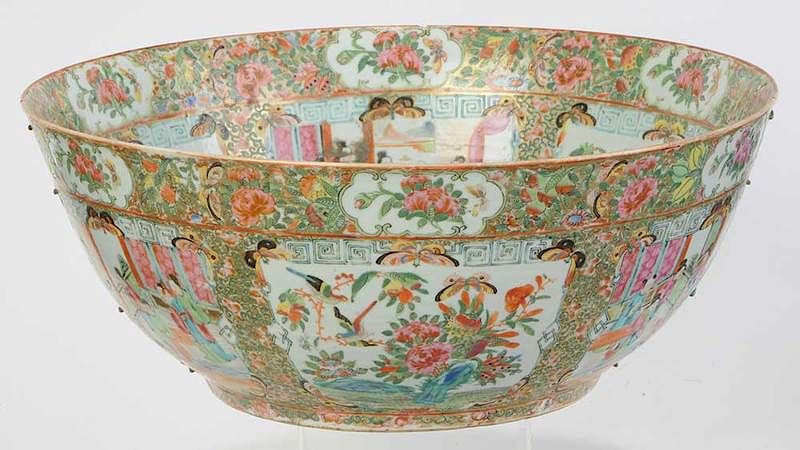 Appraisal: Chinese Rose Medallion Punch Bowl late Qing dynasty hand-painted figural