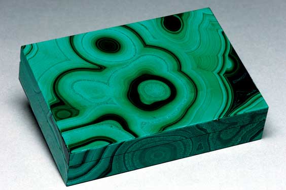 Appraisal: DEEP GREEN MALACHITE BOX Shaba Province Democratic Republic of Congo