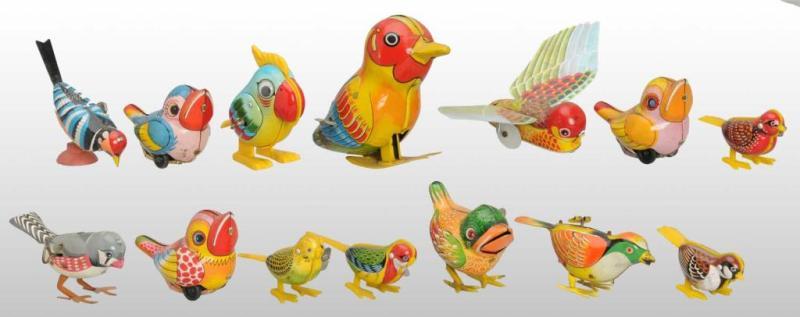 Appraisal: Lot of Tin Litho Bird Friction Wind-Up Toys Description Japanese