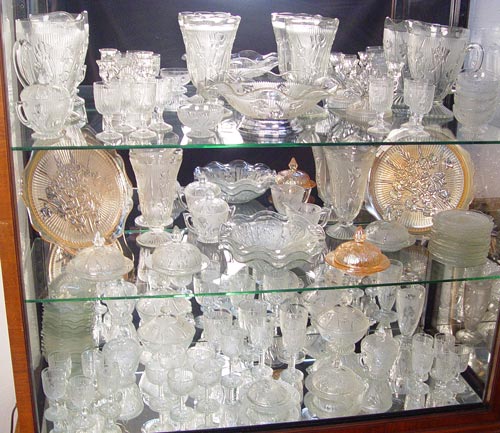 Appraisal: JEANETTE GLASS IRIS HERRINGBONE PATTERN GLASS Approx pieces to include