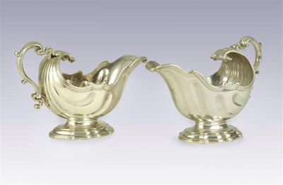 Appraisal: A pair of George II sauce boats on shaped oval