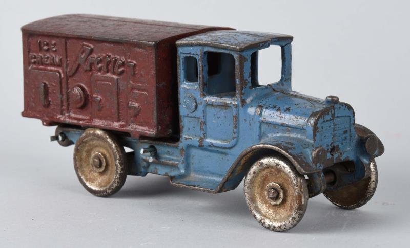 Appraisal: Cast Iron Arctic Ice Cream Truck Moderate paint loss Metal