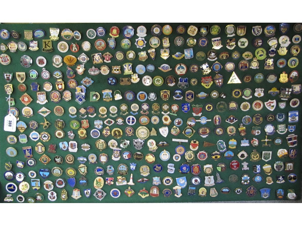 Appraisal: Lot comprising approx assorted enamel badges