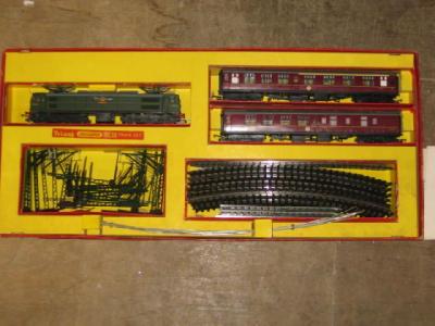 Appraisal: Triang Railways electric train set RS with Electra Co Co