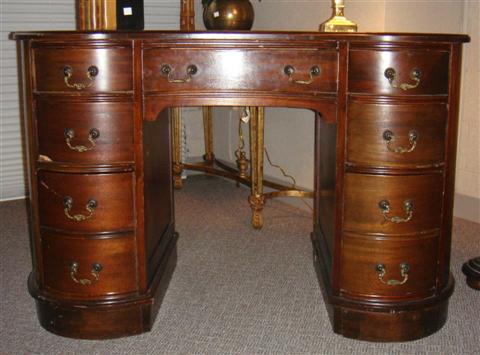 Appraisal: GEORGE III STYLE KIDNEY SHAPED MAHOGANY DESK h w d