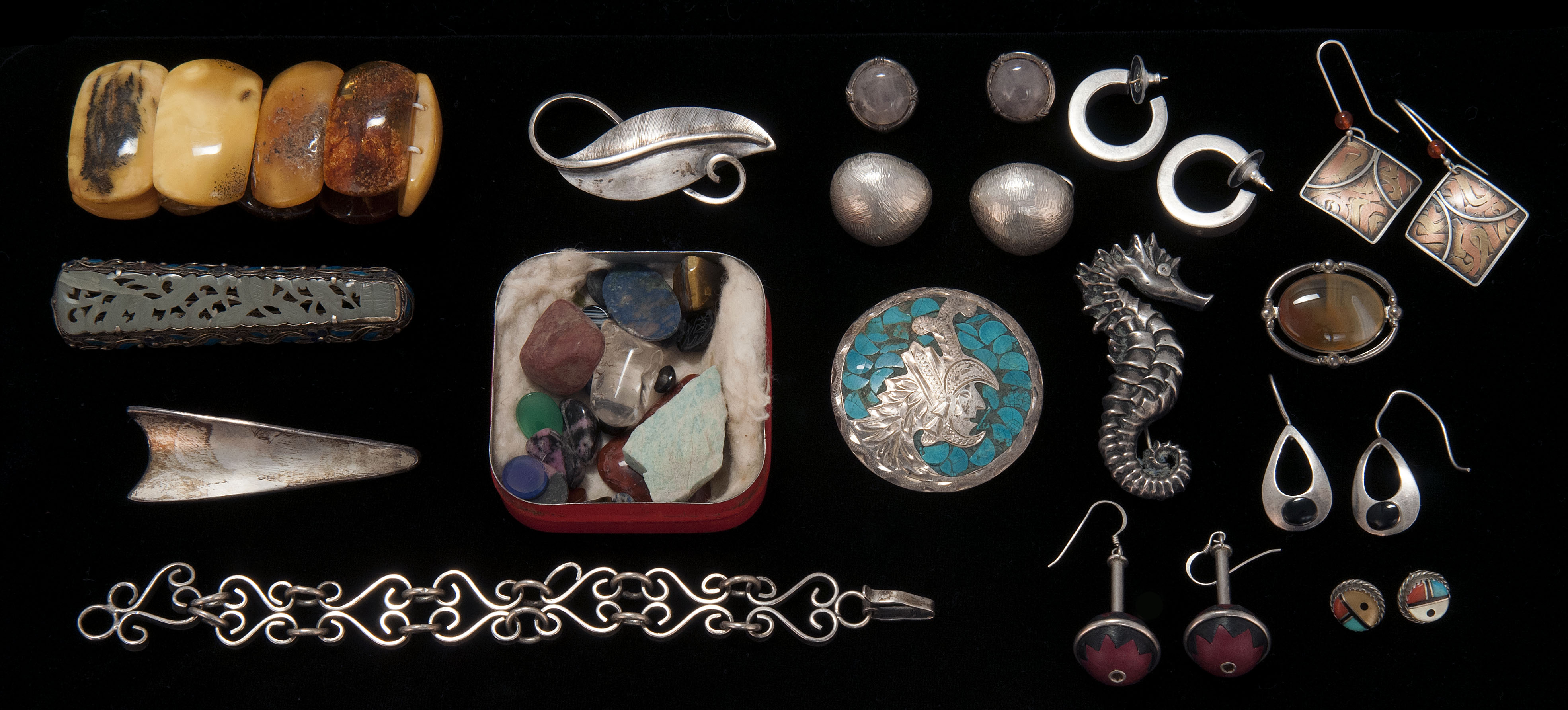 Appraisal: FIFTEEN MEXICAN AND AMERICAN JEWELRY ITEMS By various makers Includes